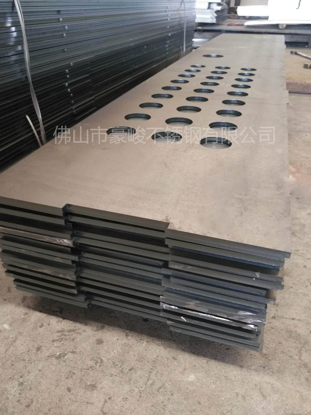 廣州激光加工廠家——豪峻大功率激光切割機