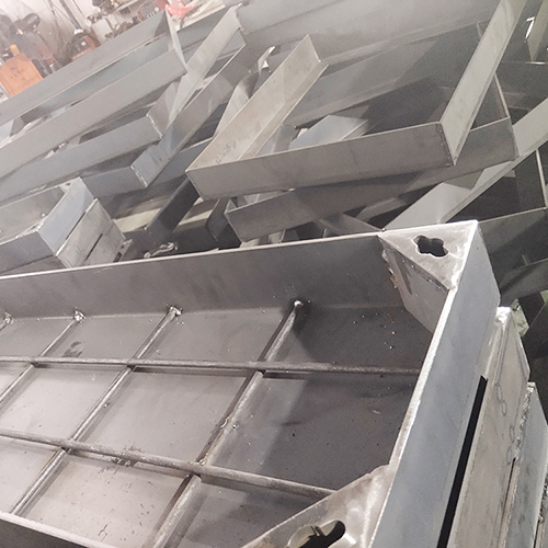 地鐵站臺(tái)不銹鋼井蓋 地鐵站臺(tái)不銹鋼井蓋